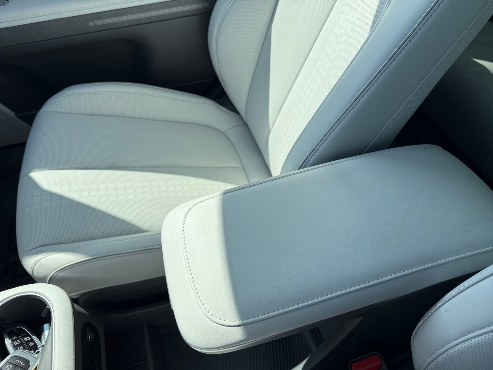 Used 2024 Blue Hyundai Limited image 14