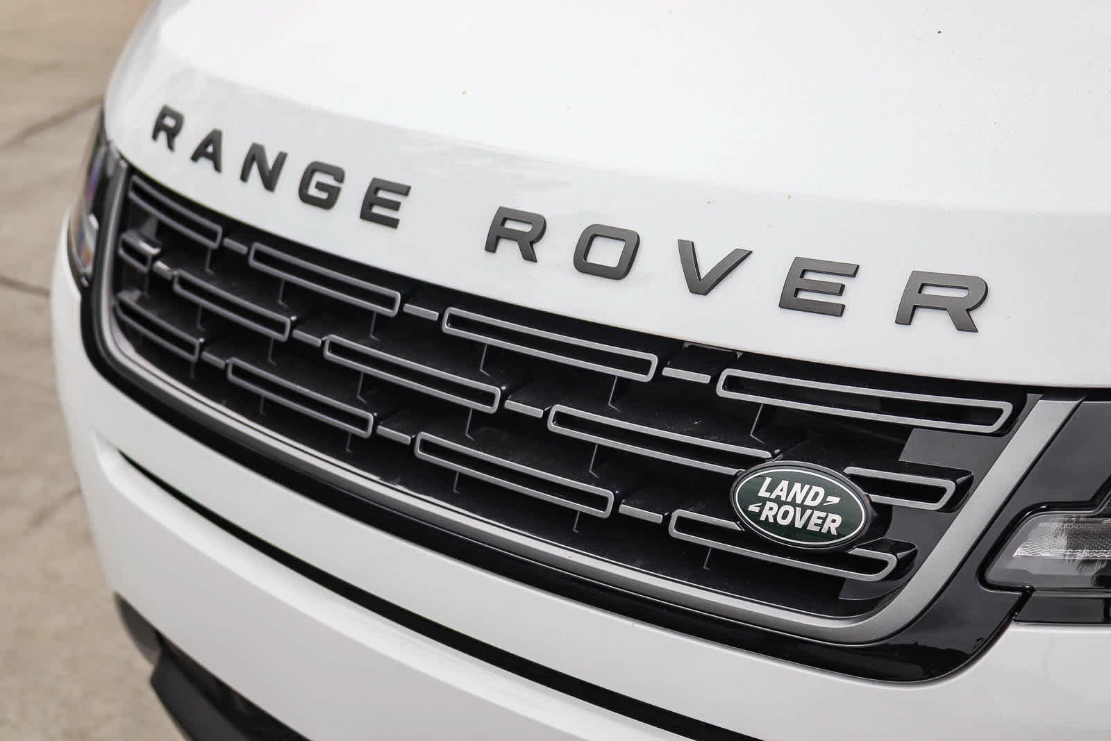 New 2026 Fuji White Land Rover Core S image 11