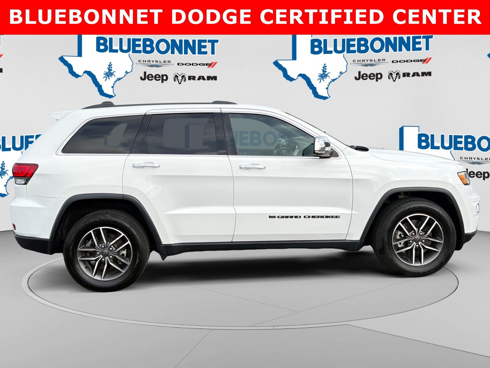 Certified Used 2022 Bright White Clearcoat Jeep Limited image 4