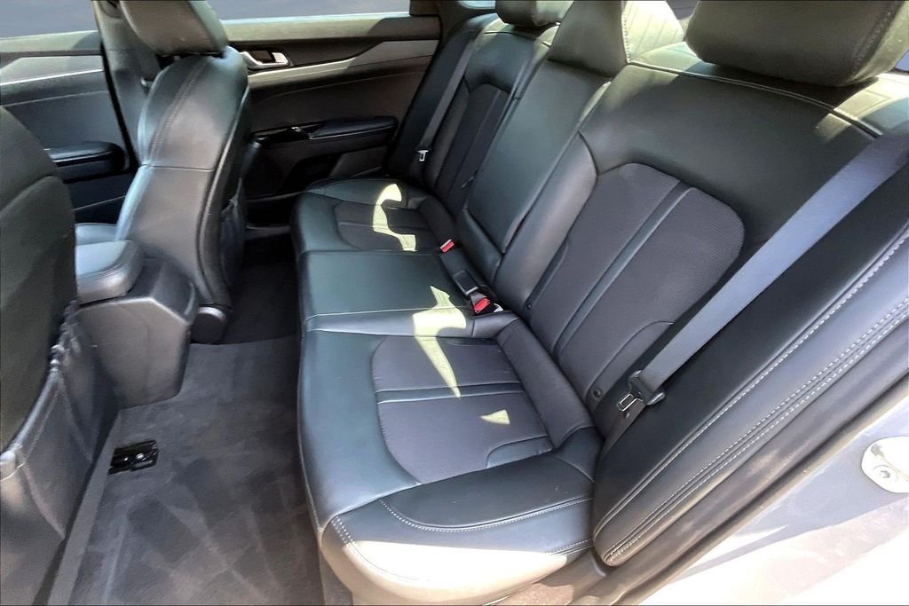 Used 2024 Wolf Gray Kia GT-Line image 22