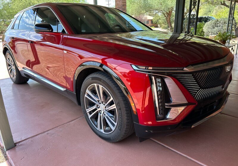 Used 2024 Cadillac LYRIQ Luxury 2 with VIN 1GYKPRRL4RZ127424 for sale in Henderson, NV