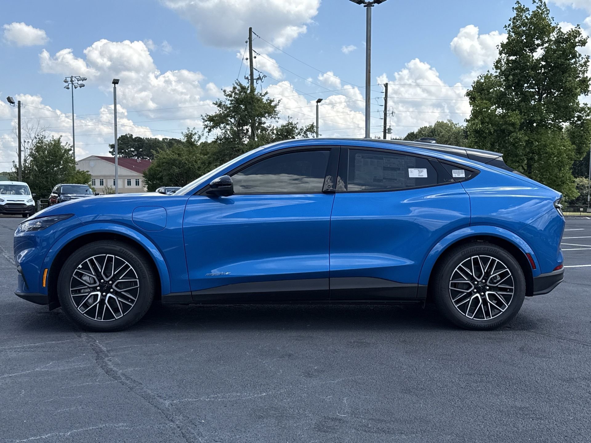 2025 Ford Mustang Mach-E Premium - Photo 28