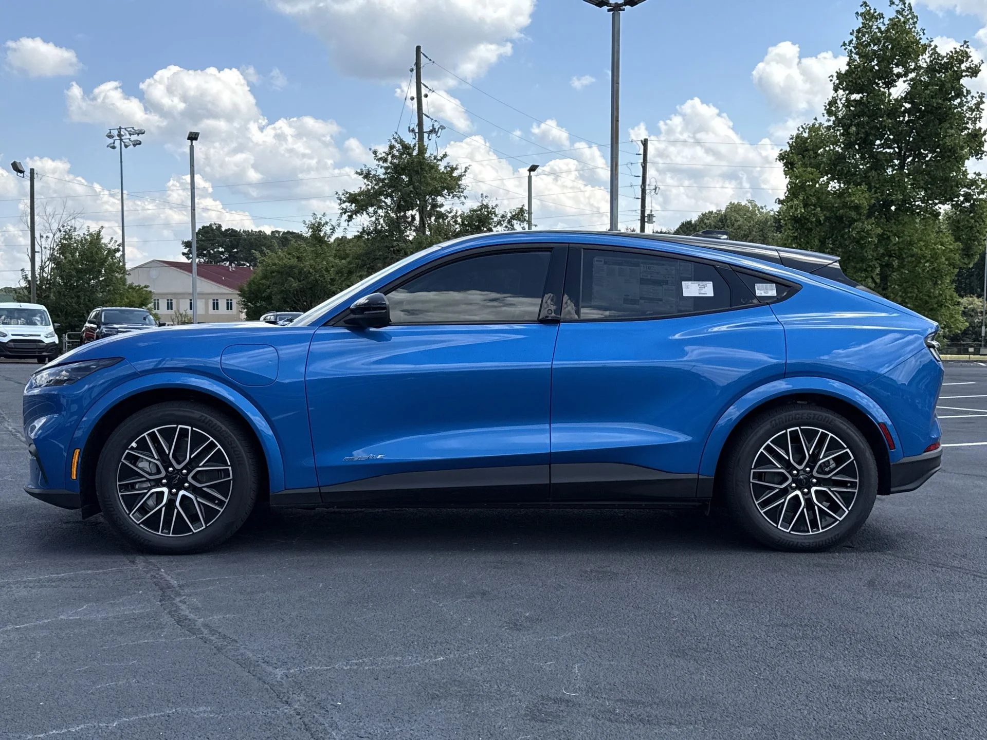 2025 Ford Mustang Mach-E Premium - Photo 28