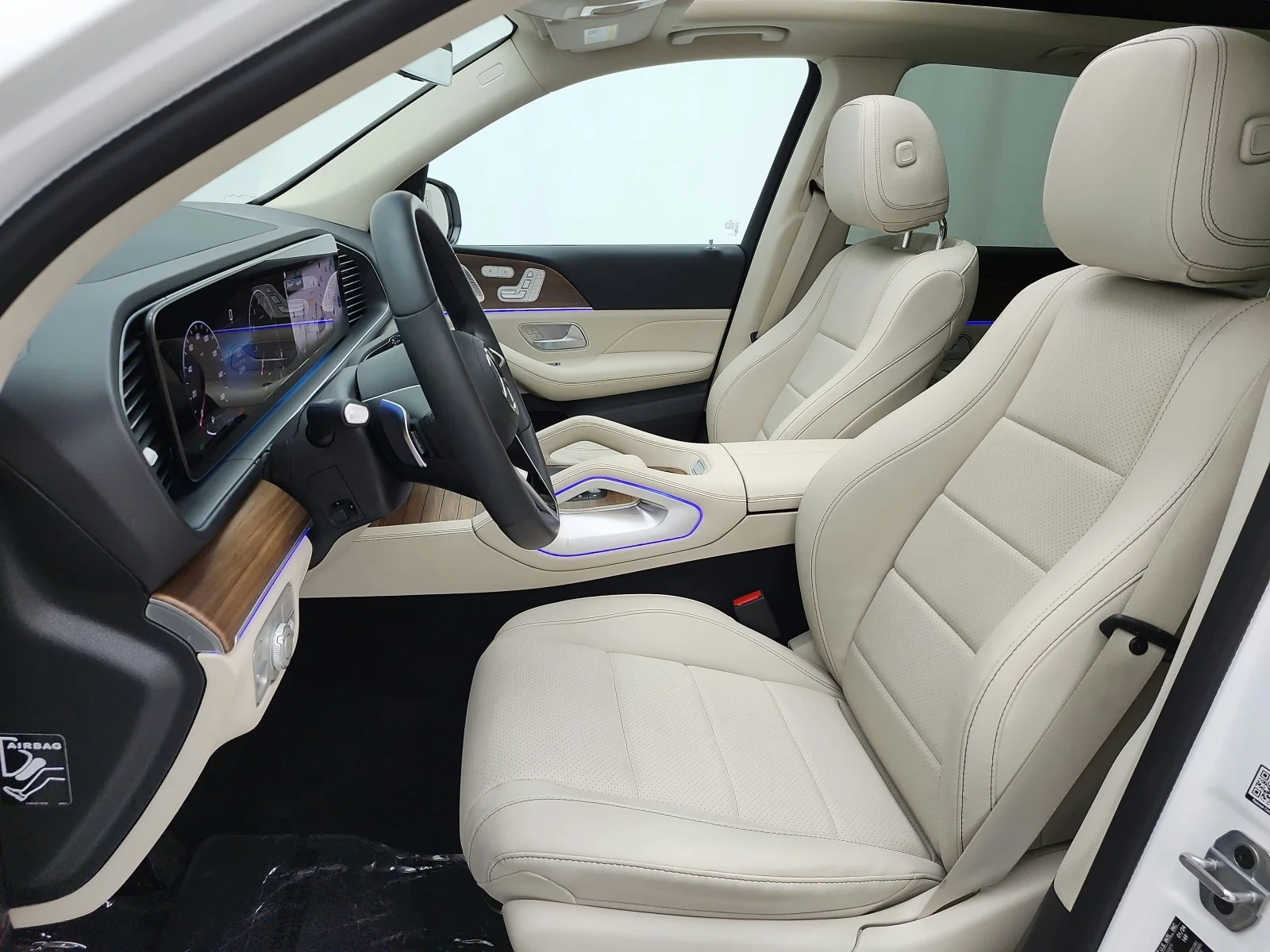 Certified Used 2024 Polar White Mercedes-Benz GLE 350 4MATIC® SUV image 15