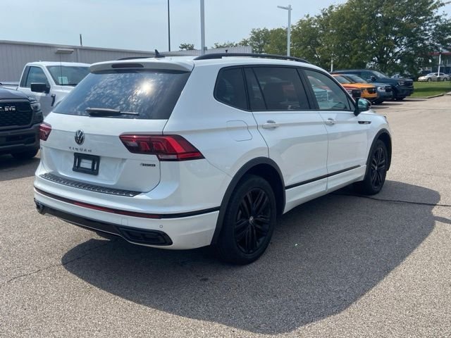 Used 2022 Oryx White Pearl Effect Volkswagen 2.0T SE R-Line Black image 5