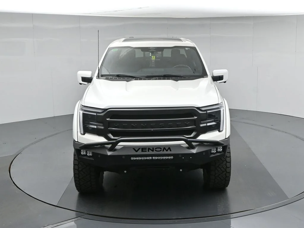 New 2026 Star White Metallic Tri-Coat Ford Lariat image 41