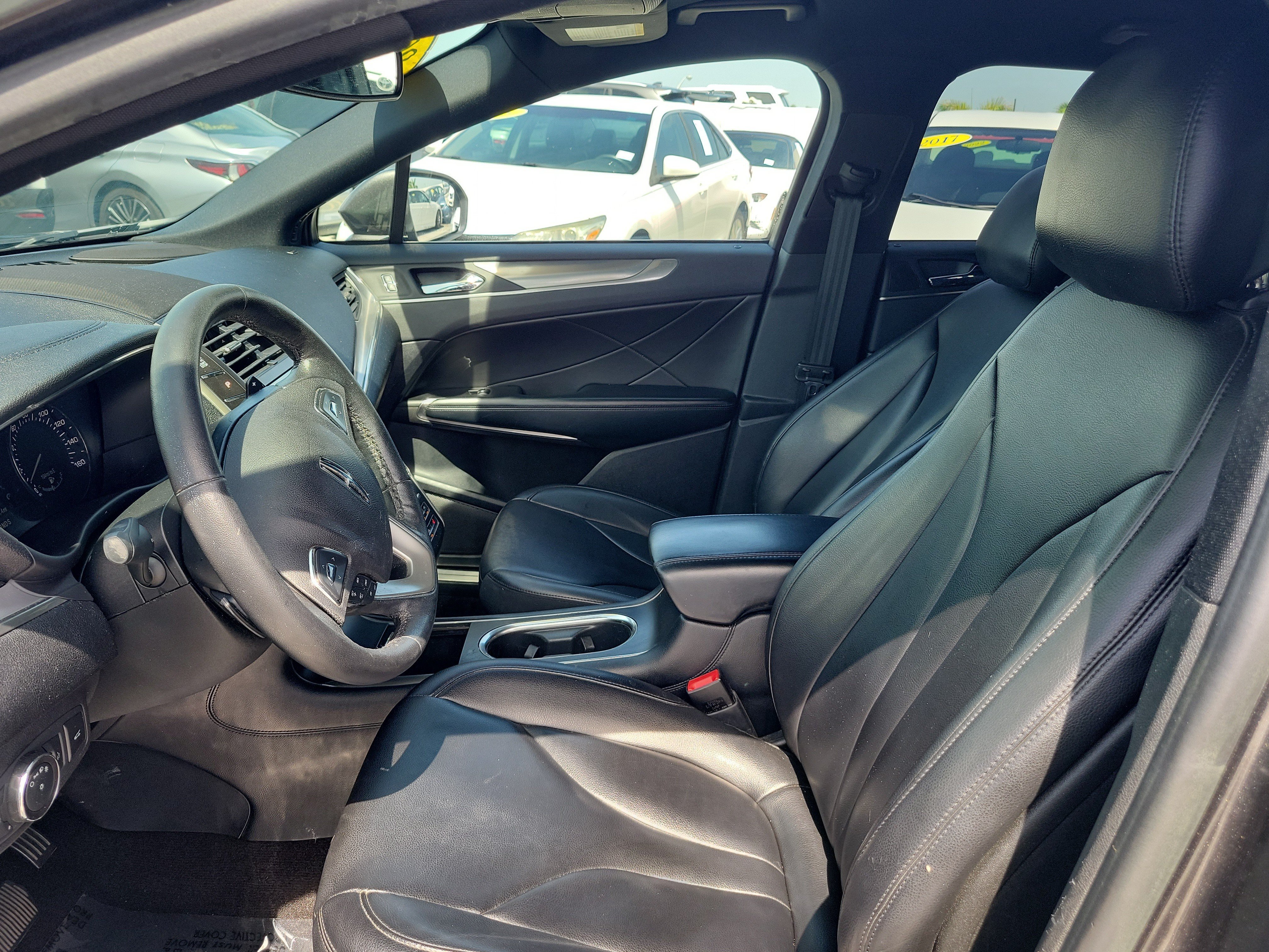 Used 2019 Magnetic Gray Metallic Lincoln Standard image 21