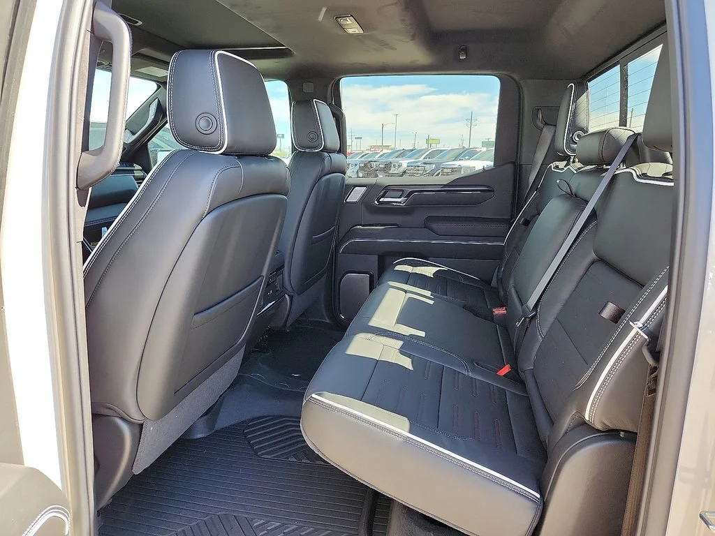 2026 GMC Sierra 1500 AT4X - Photo 16