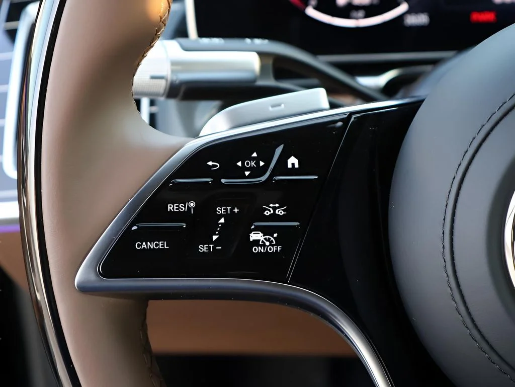 New 2026 Obsidian Black Metallic Mercedes-Benz S 580 image 32