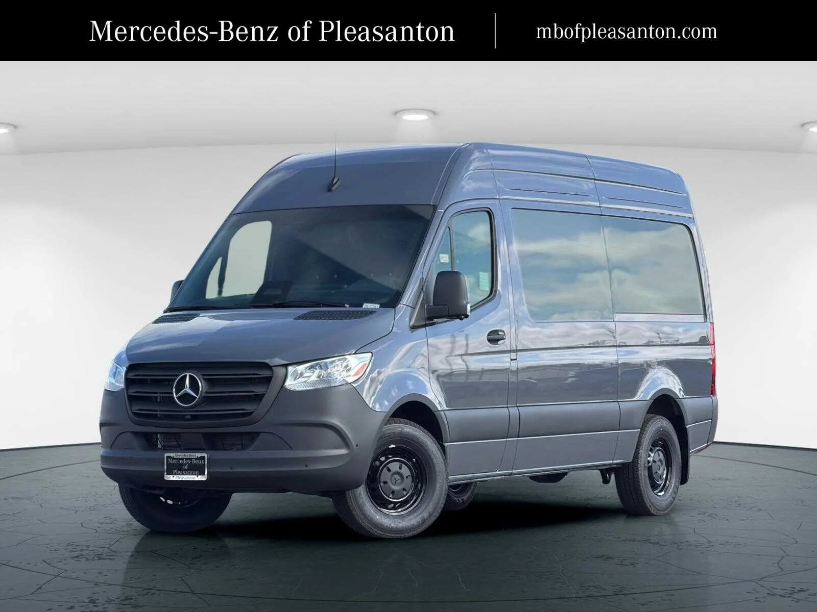2026 Mercedes-Benz Sprinter 2500 144 WB's photo