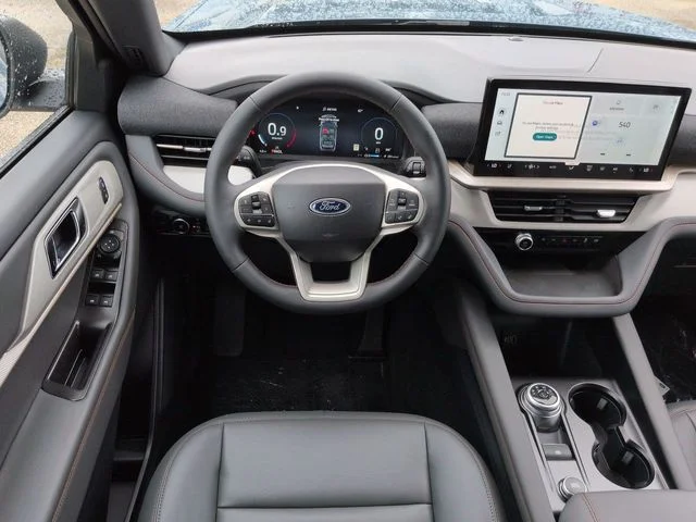 New 2027 Blue Ford 4DR RWD ACTIVE image 18