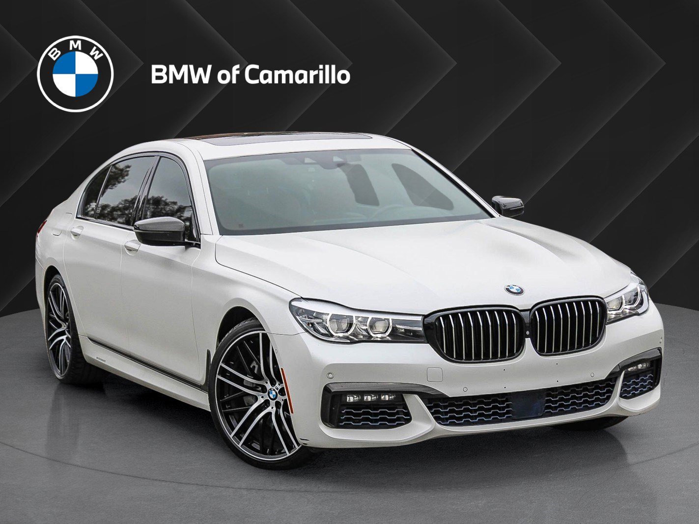 2017 BMW 7 Series 740i's photo