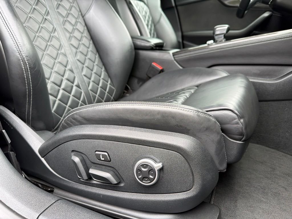 Used 2022 Gray Audi Premium Plus image 22