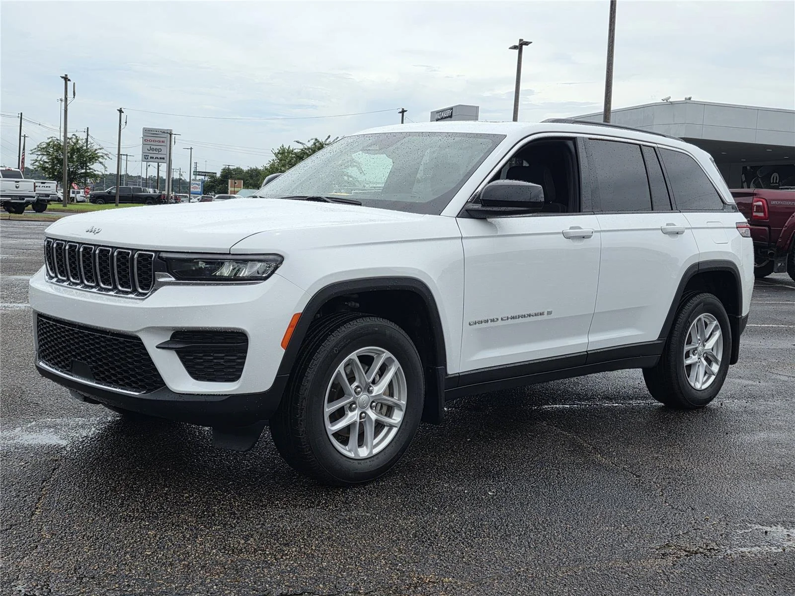 2025 Jeep Grand Cherokee Laredo X