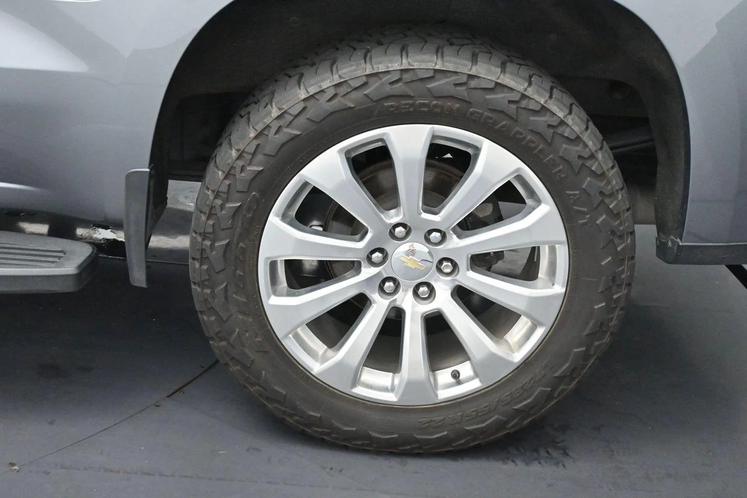 Used 2019 Satin Steel Metallic Chevrolet High Country image 38