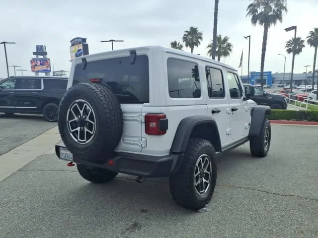 Used 2025 White Jeep 4-Door Rubicon 4x4 image 5