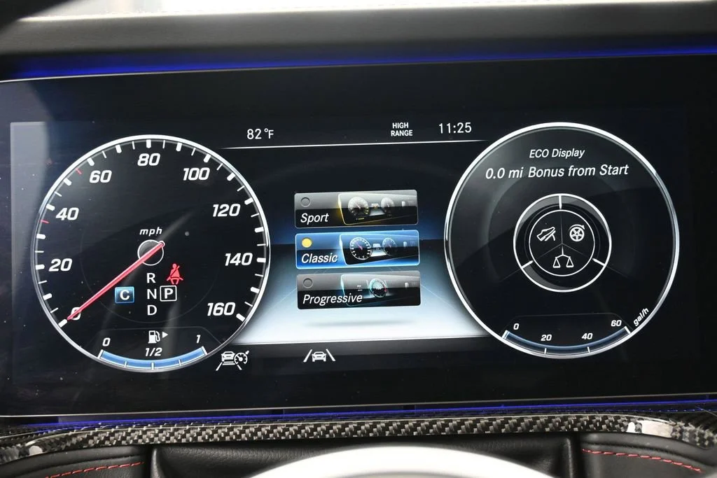 Used 2021 Gray Mercedes-Benz G 550 image 32