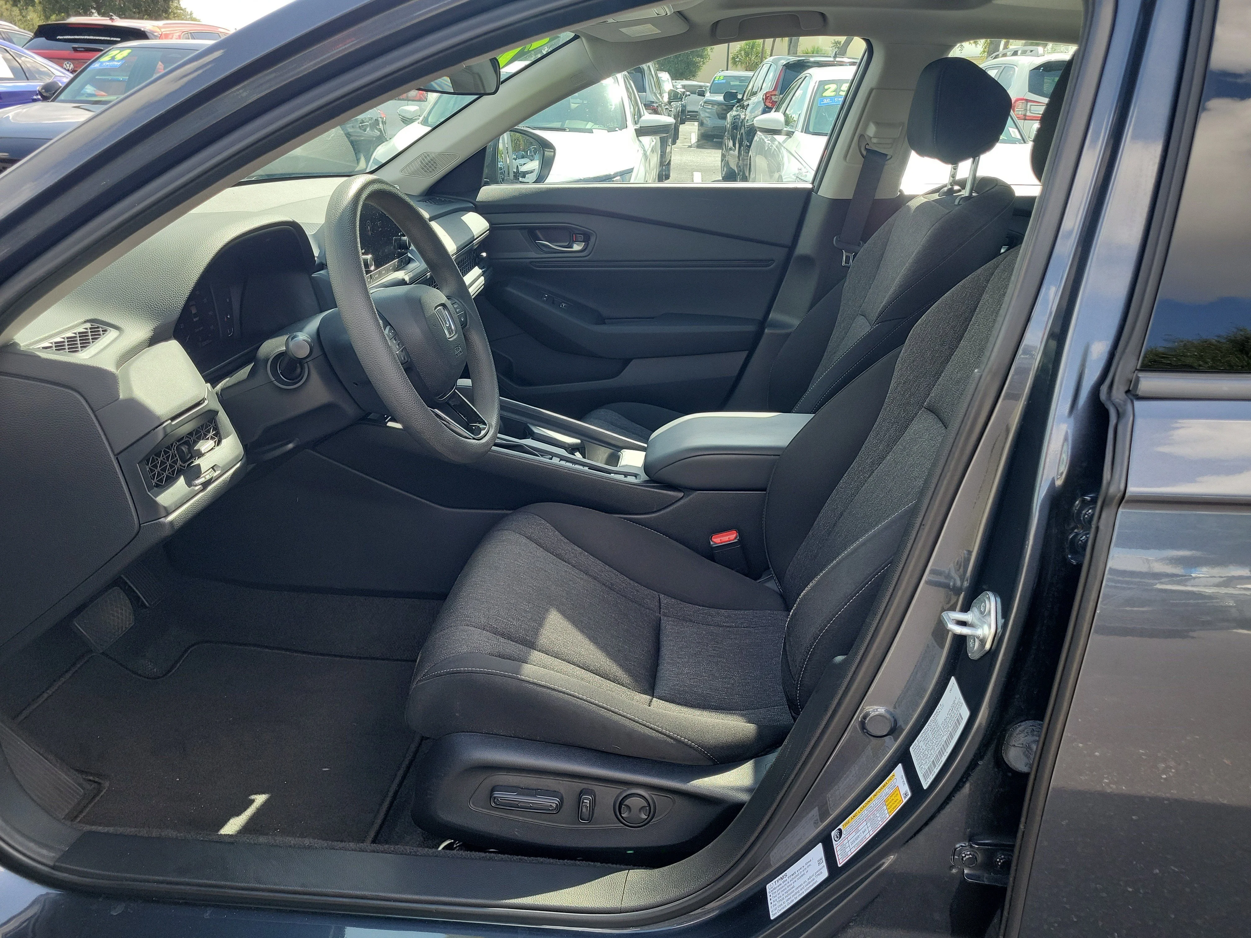 2023 Honda Accord EX - Photo 14