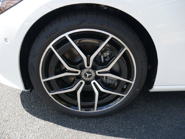 New 2027 Polar White Mercedes-Benz E 350 image 8