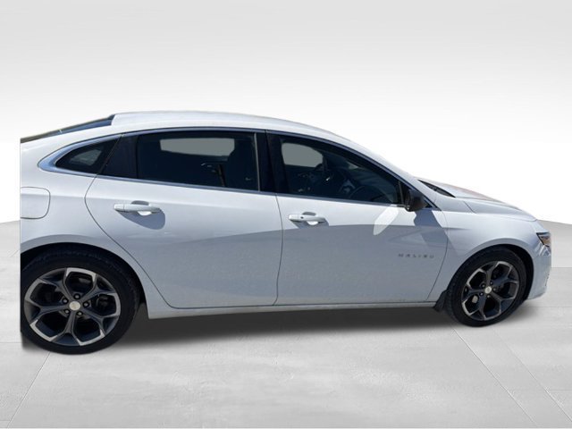 Used 2019 SUMMIT WHITE Chevrolet RS image 36