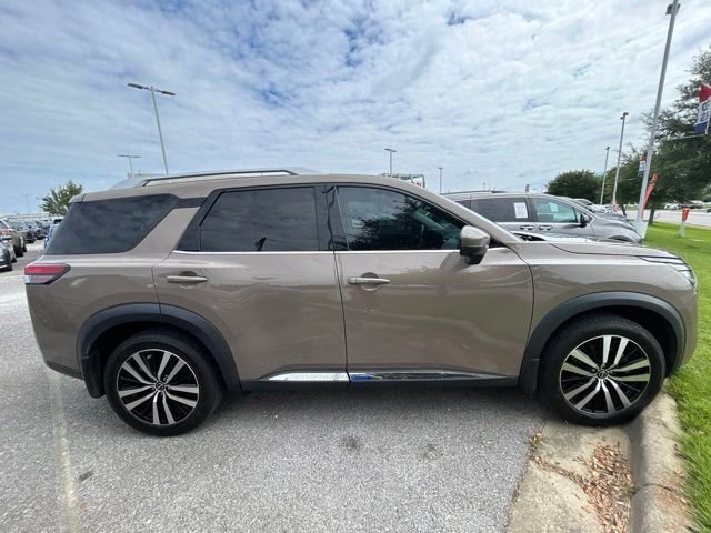 Used 2023 Beige Nissan Platinum image 4