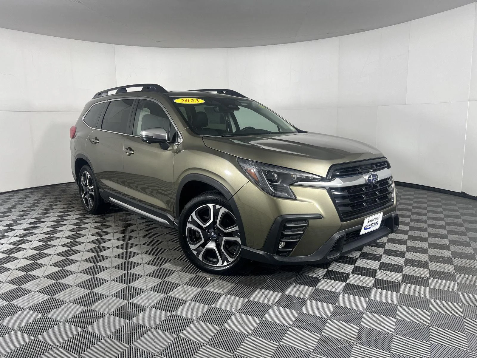 Used 2023 Autumn Green Metallic Subaru Limited image 34