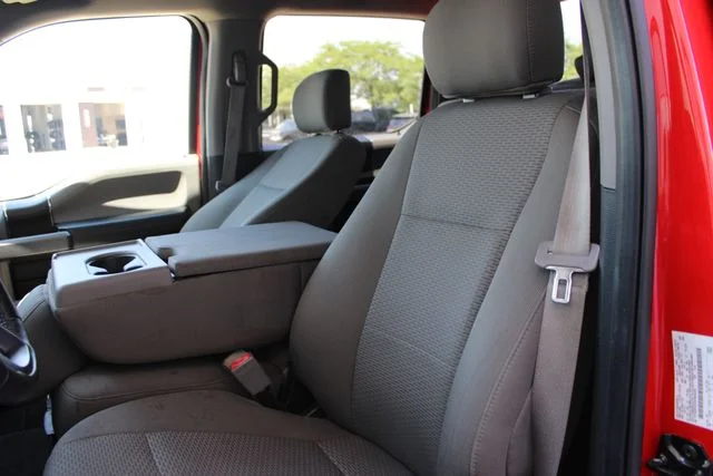 Used 2019 Red Ford XLT image 17