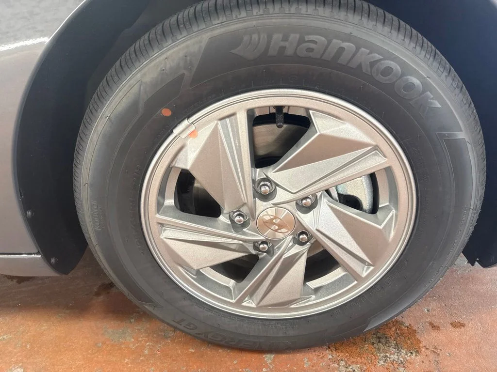 New 2026 Ecotronic Gray Hyundai SE image 10
