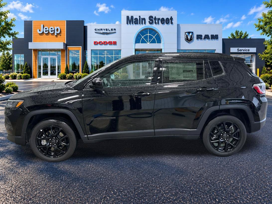 New 2026 Diamond Black Crystal Pearl-Coat Exterior Paint Jeep Latitude Altitude image 2