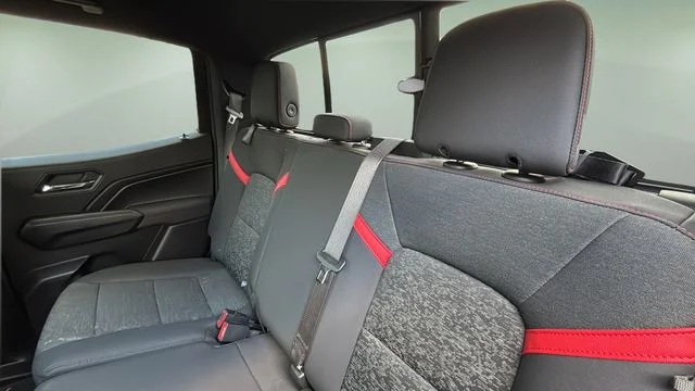 Used 2024 Gray Chevrolet Z71 image 18