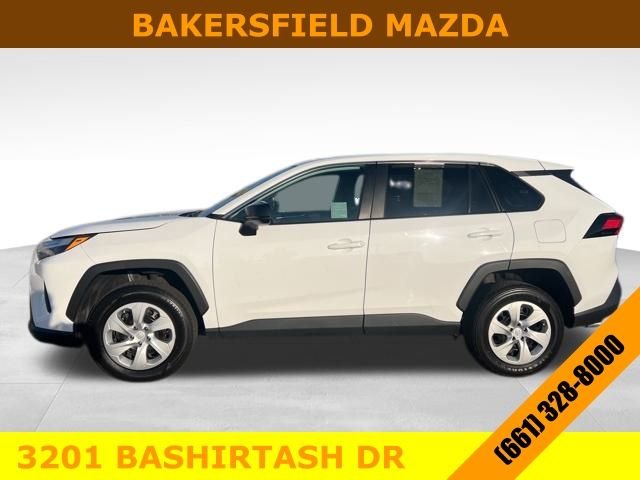 2024 Toyota RAV4 LE photo 2