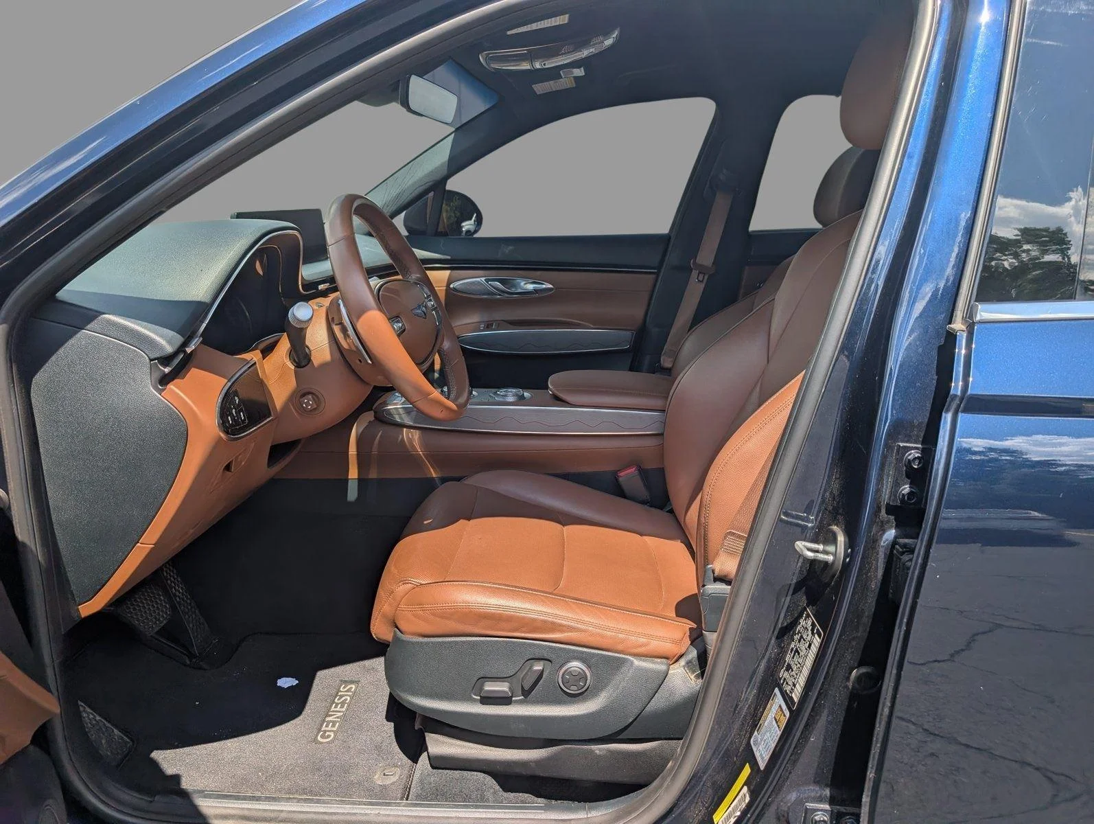 Used 2022 Adriatic Blue Genesis 2.5T image 13