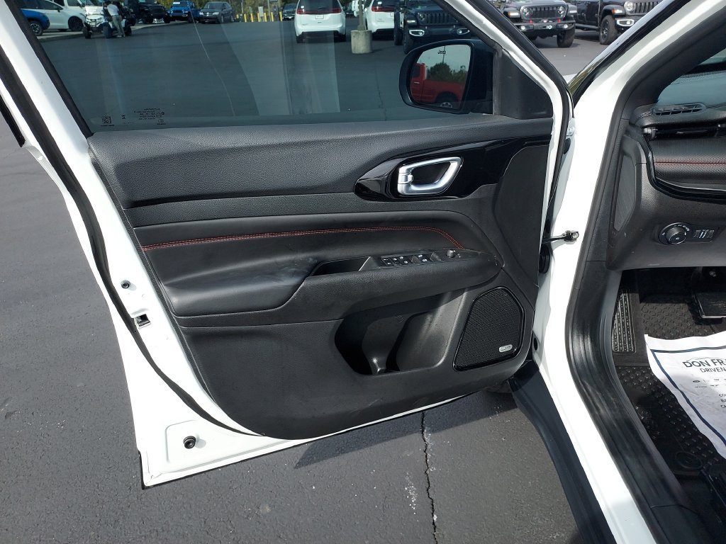 Used 2023 White Jeep Trailhawk image 12