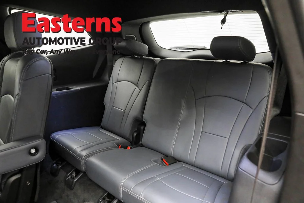Used 2024 White Buick Premium Group image 29