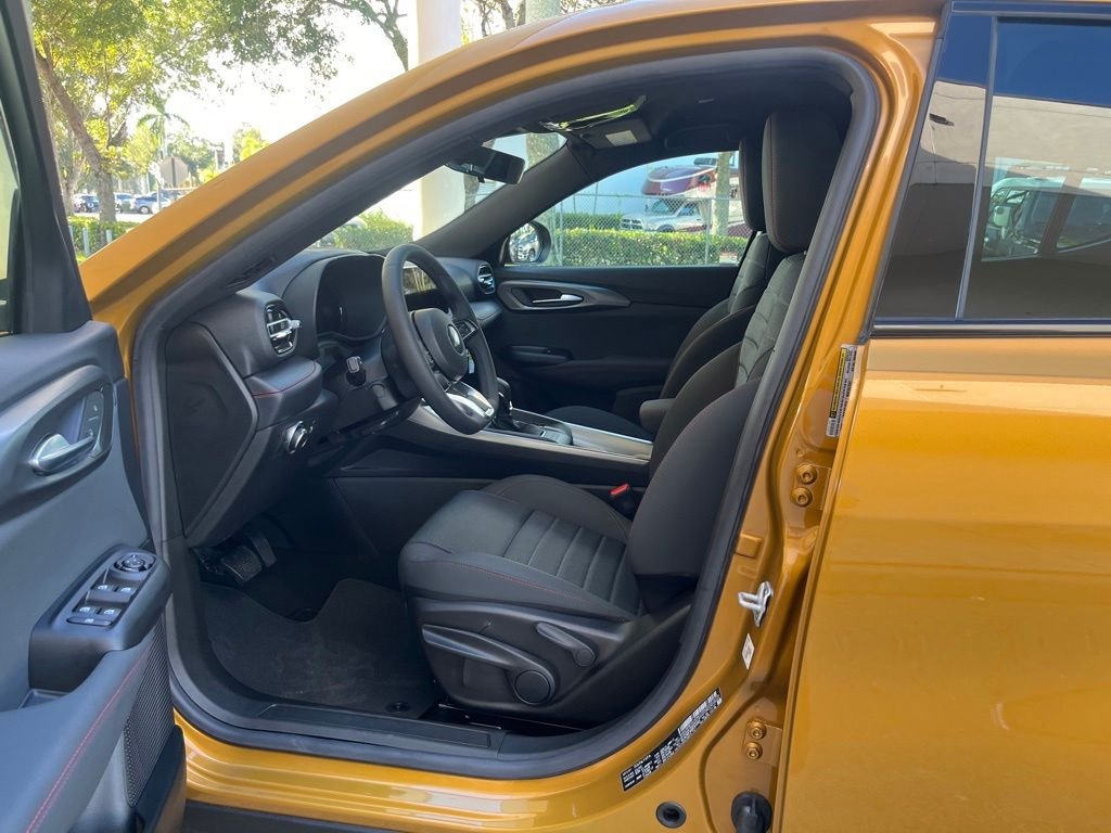 2024 Dodge Hornet GT - Photo 5