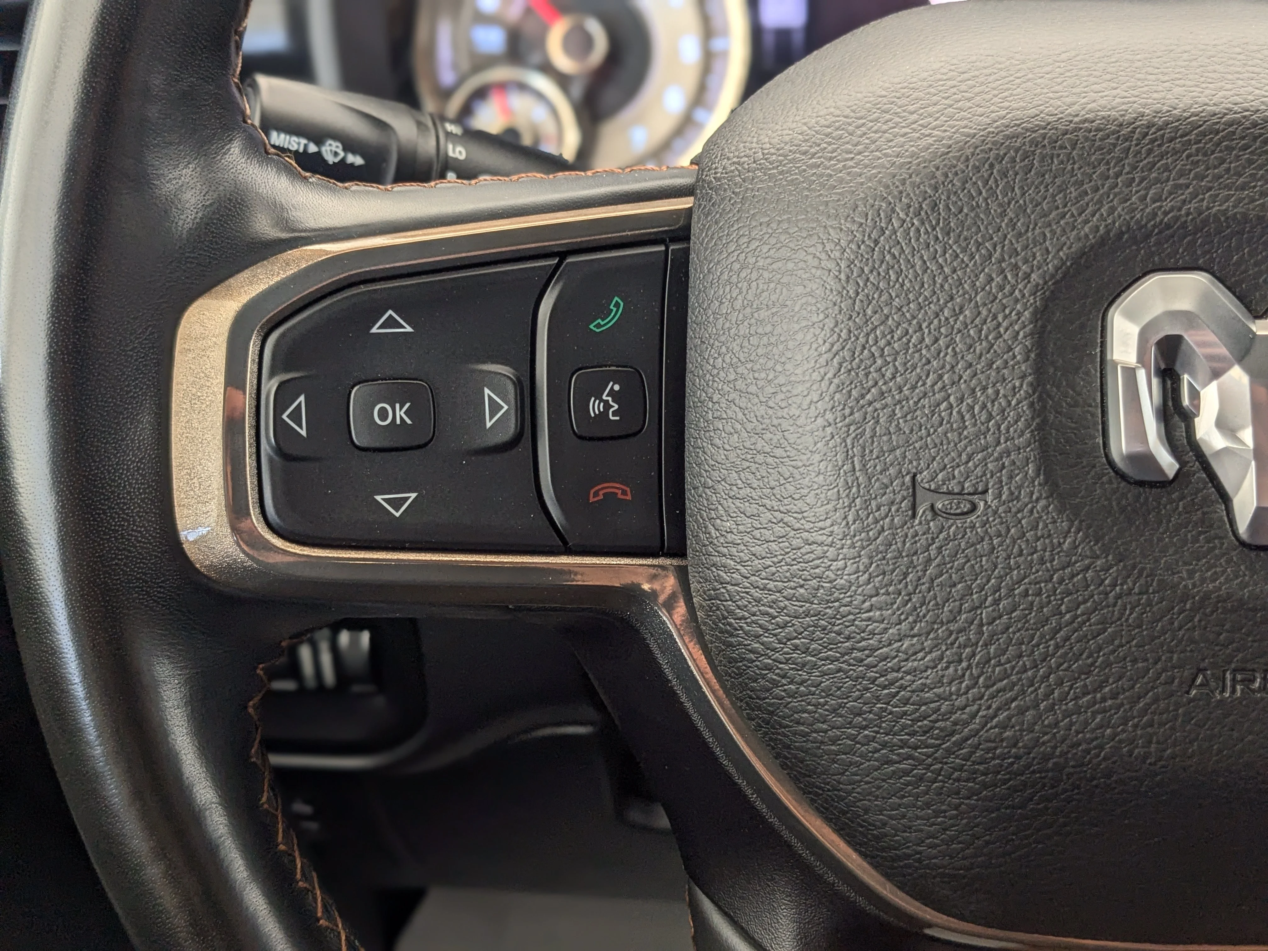 Used 2022 Black RAM Limited Longhorn - Level I - Dual Pane Sunroof - Leather - Harman/Kardon Audio - Advanced Safety & M image 17