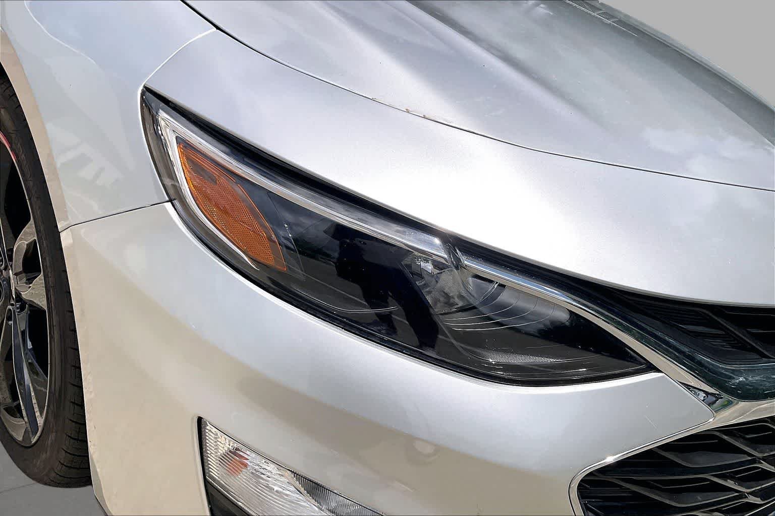 Used 2021 Silver Ice Metallic Chevrolet LT image 25