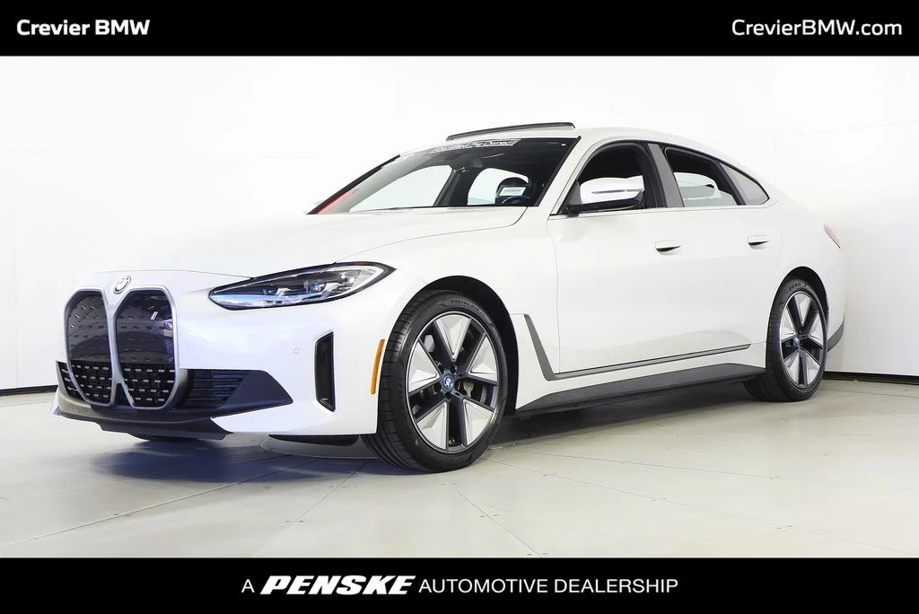 2023 BMW i4 eDrive35's photo