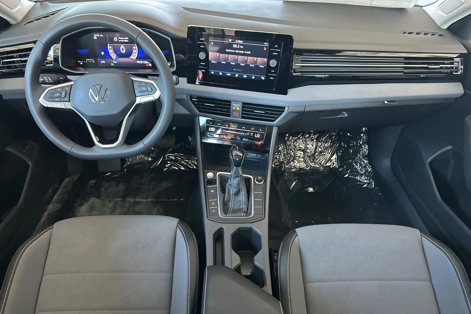 New 2026 Platinum Gray Metallic Volkswagen SE image 13