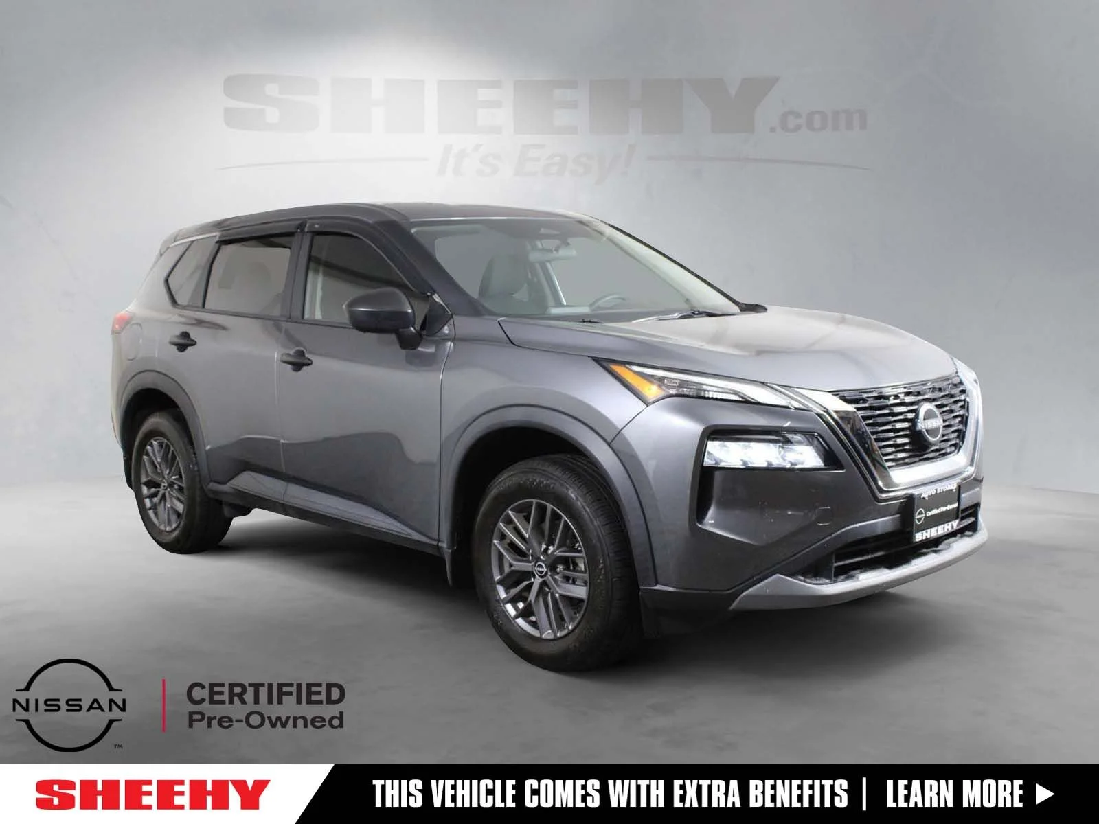 Used 2023 Gray Nissan S image 1