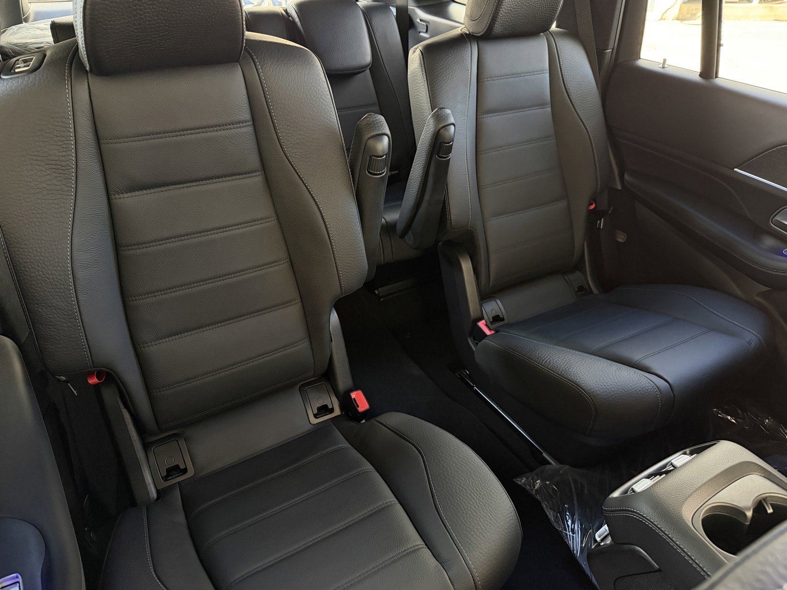 New 2026 MANUFAKTUR Silicon Grey Mercedes-Benz GLS 450 image 42