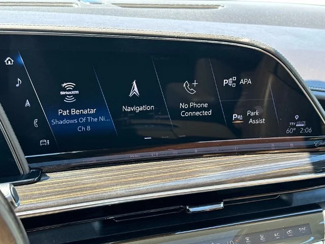 Used 2021 White Cadillac Premium Luxury image 33