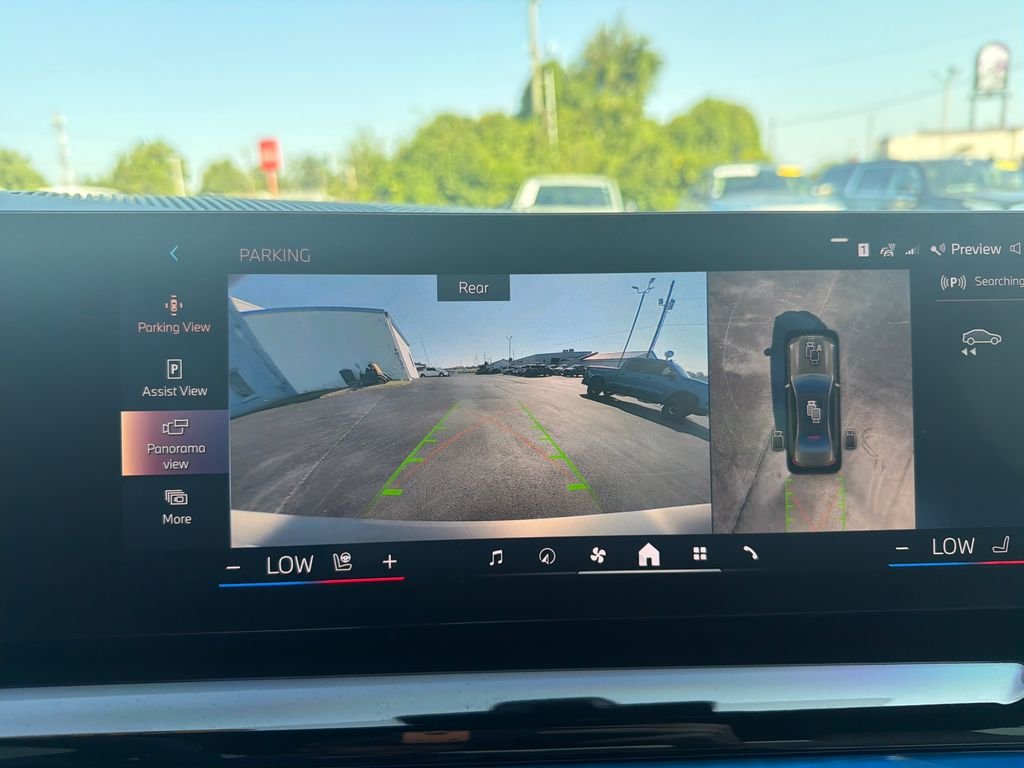 Used 2026 Gray BMW 550e xDrive image 10