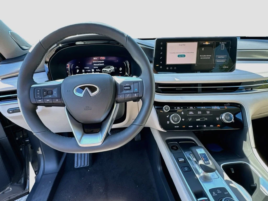 New 2027 GRAPHITE SHADOW INFINITI Luxe FWD image 11