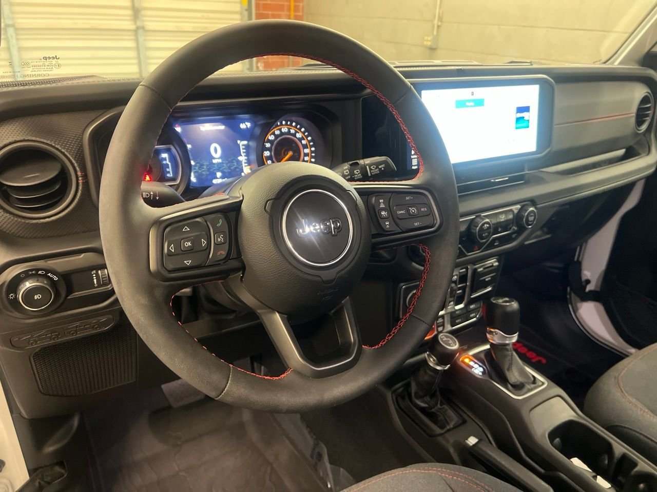 Used 2024 White Jeep Rubicon image 17