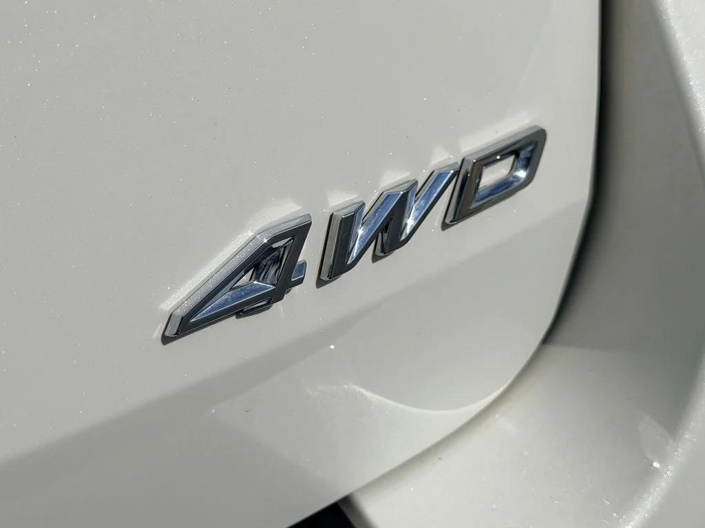 Used 2025 White Ford Platinum image 8