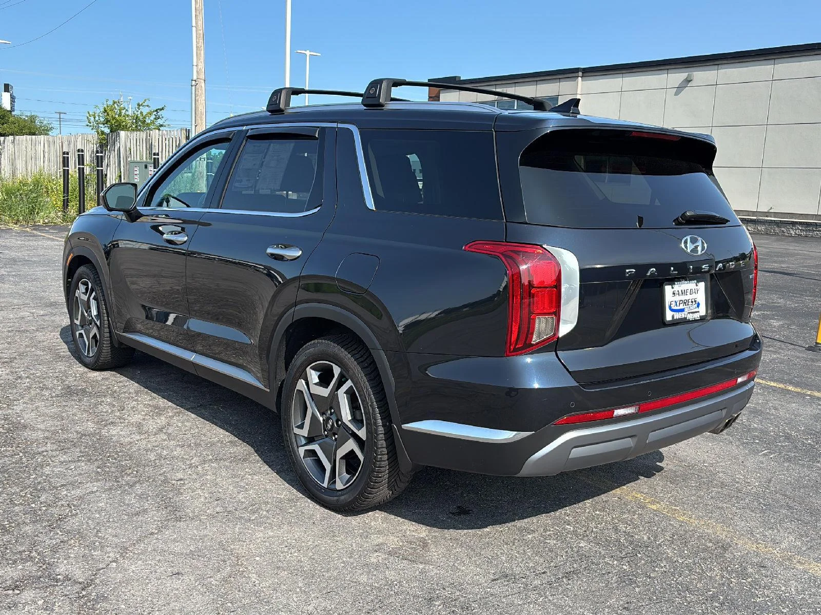 Used 2023  Hyundai Limited image 5