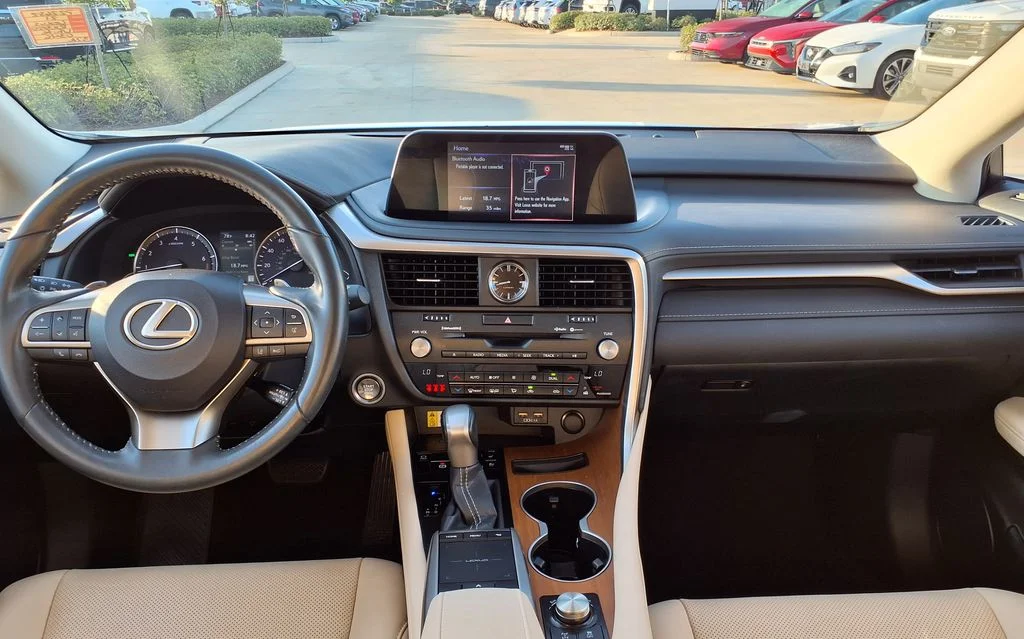 Used 2021 White Lexus 350 image 20