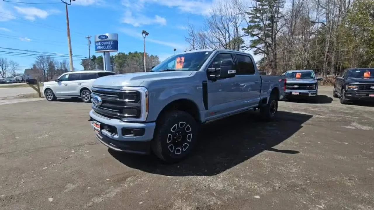 New 2026 Glacier Gray Metallic Tri-Coat Ford Platinum image 4