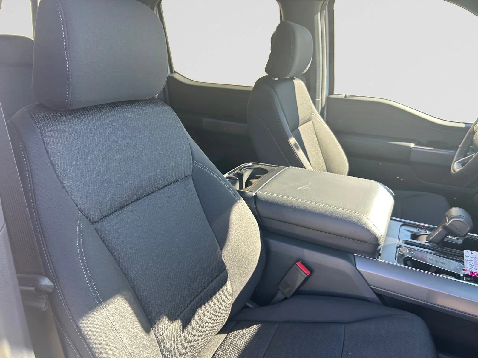 New 2026 Oxford White Ford XLT image 12
